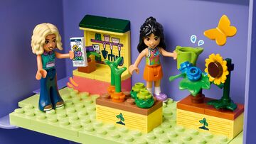 LEGO® Creative Dollhouse Suitcase