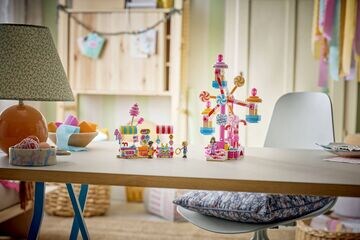 LEGO® Candy & Cupcake Ferris Wheel