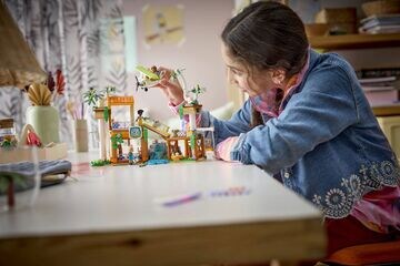 LEGO® Koala Habitat & Care Center