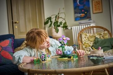 LEGO® Spinning Flower & Fairy Teacup Ride