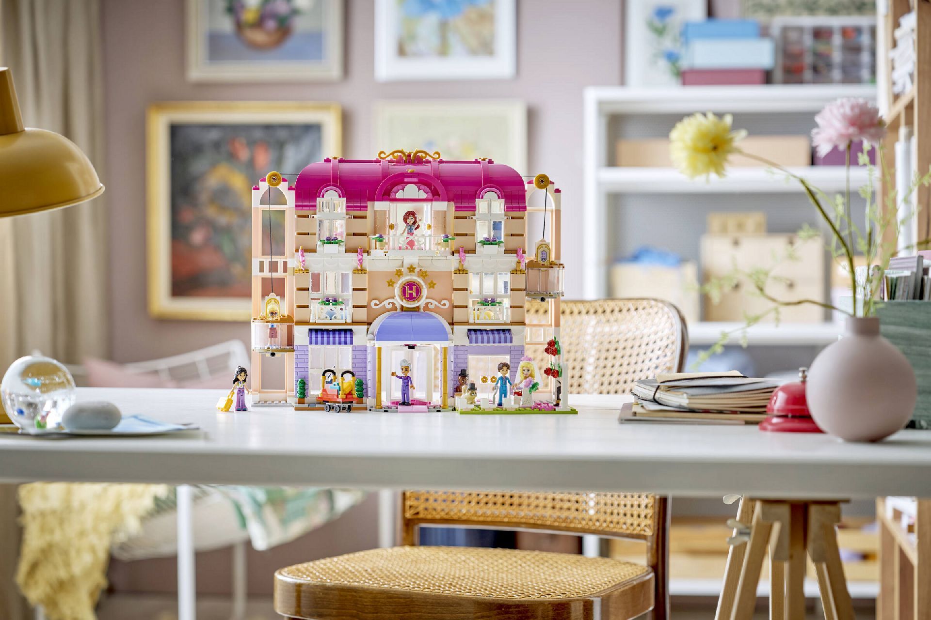 LEGO® Heartlake City Grand Hotel