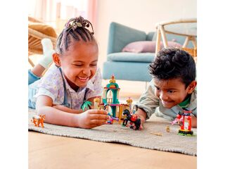 LEGO® Jasmine and Mulan’s Adventure