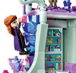 LEGO® The Enchanted Treehouse