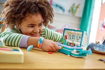 صندوق كنز أريل من ليغو®