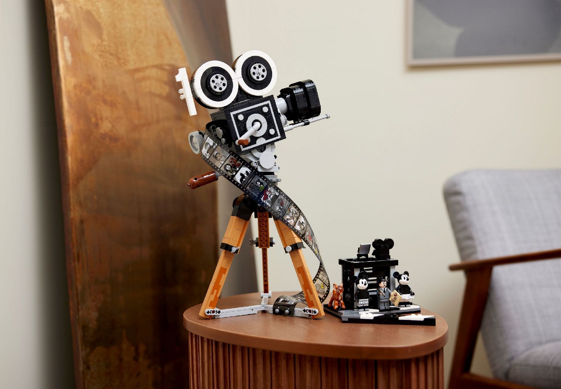 LEGO® Walt Disney Tribute Camera