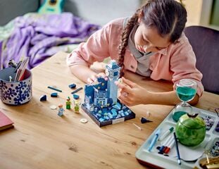 LEGO® Peter Pan & Wendy's Flight over London