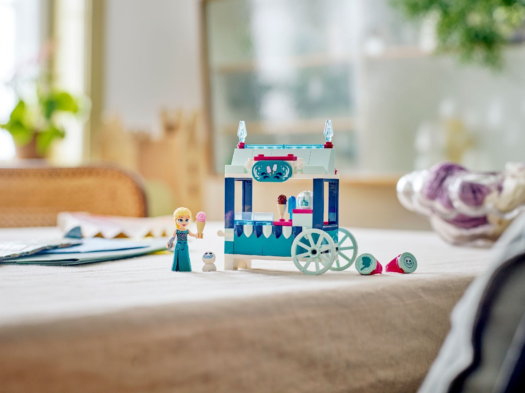 LEGO® Elsa's Frozen Treats