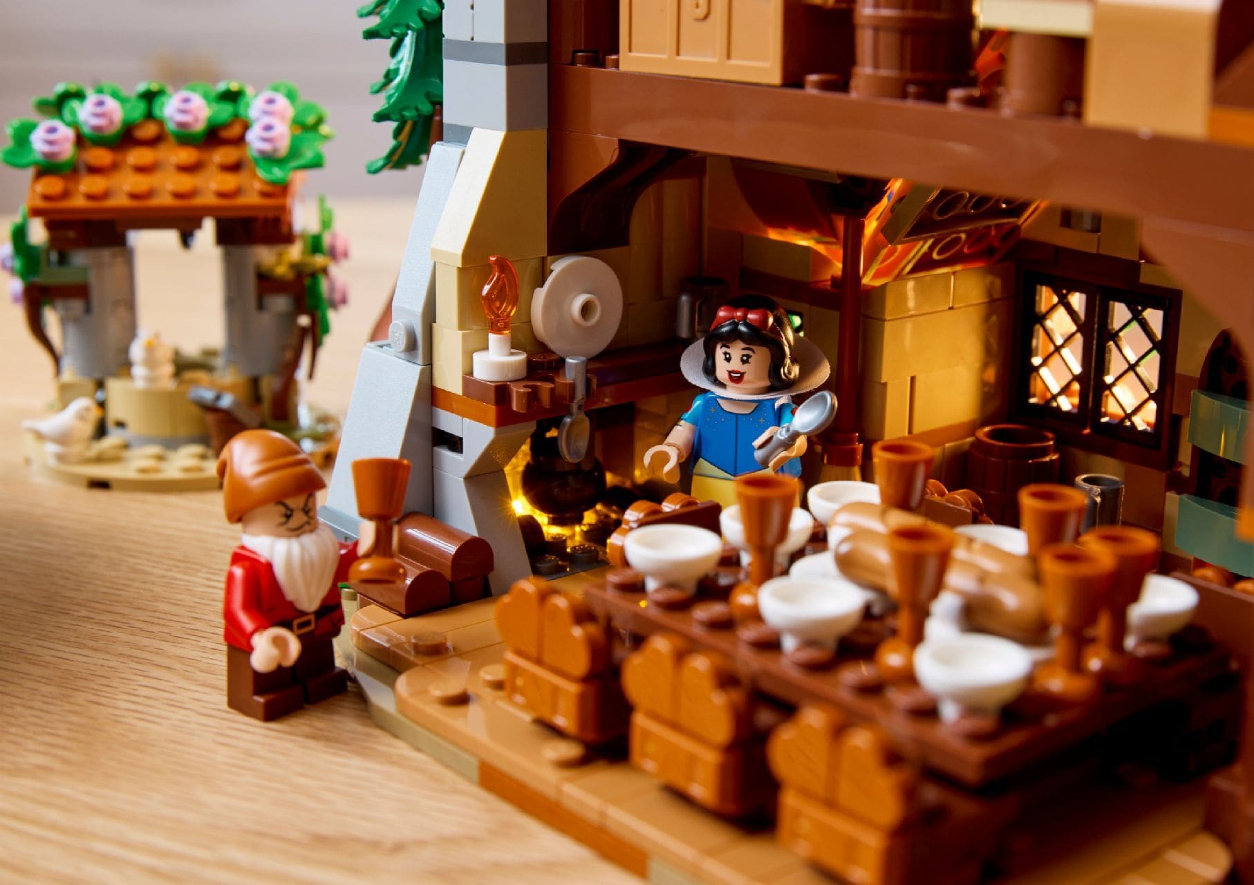 LEGO® Snow White and the Seven Dwarfs' Cottage