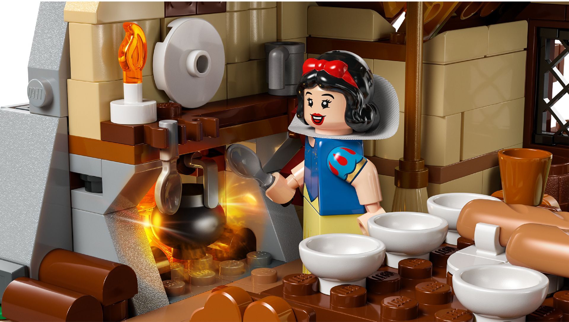 LEGO® Snow White and the Seven Dwarfs' Cottage