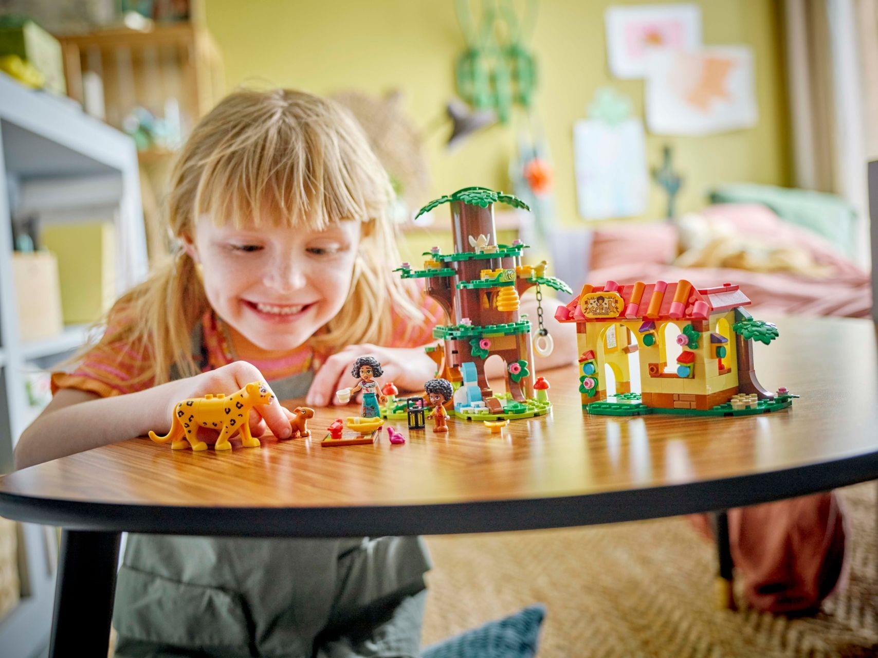 LEGO® Antonio's Animal Sanctuary