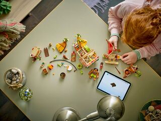 LEGO® Kakamora Barge