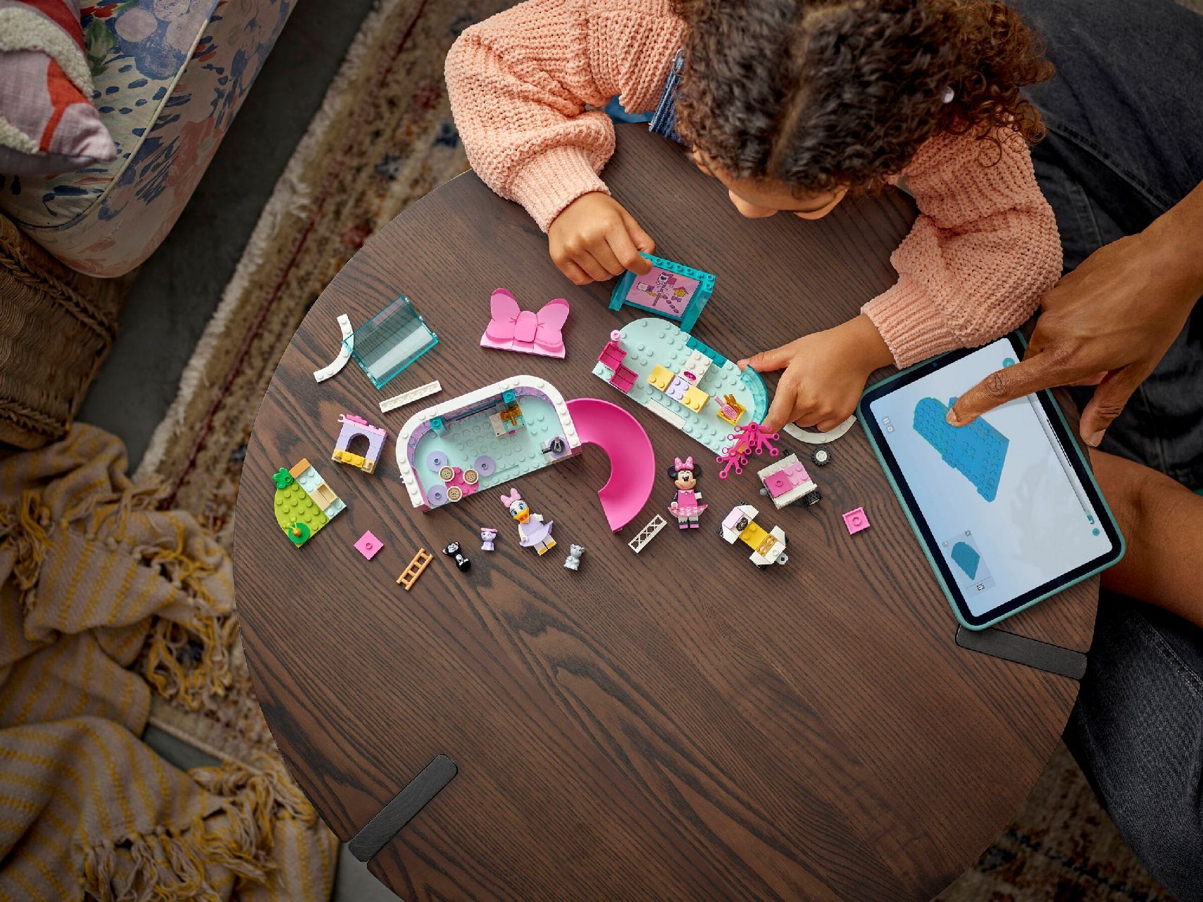 LEGO® Minnie's Pet Hotel