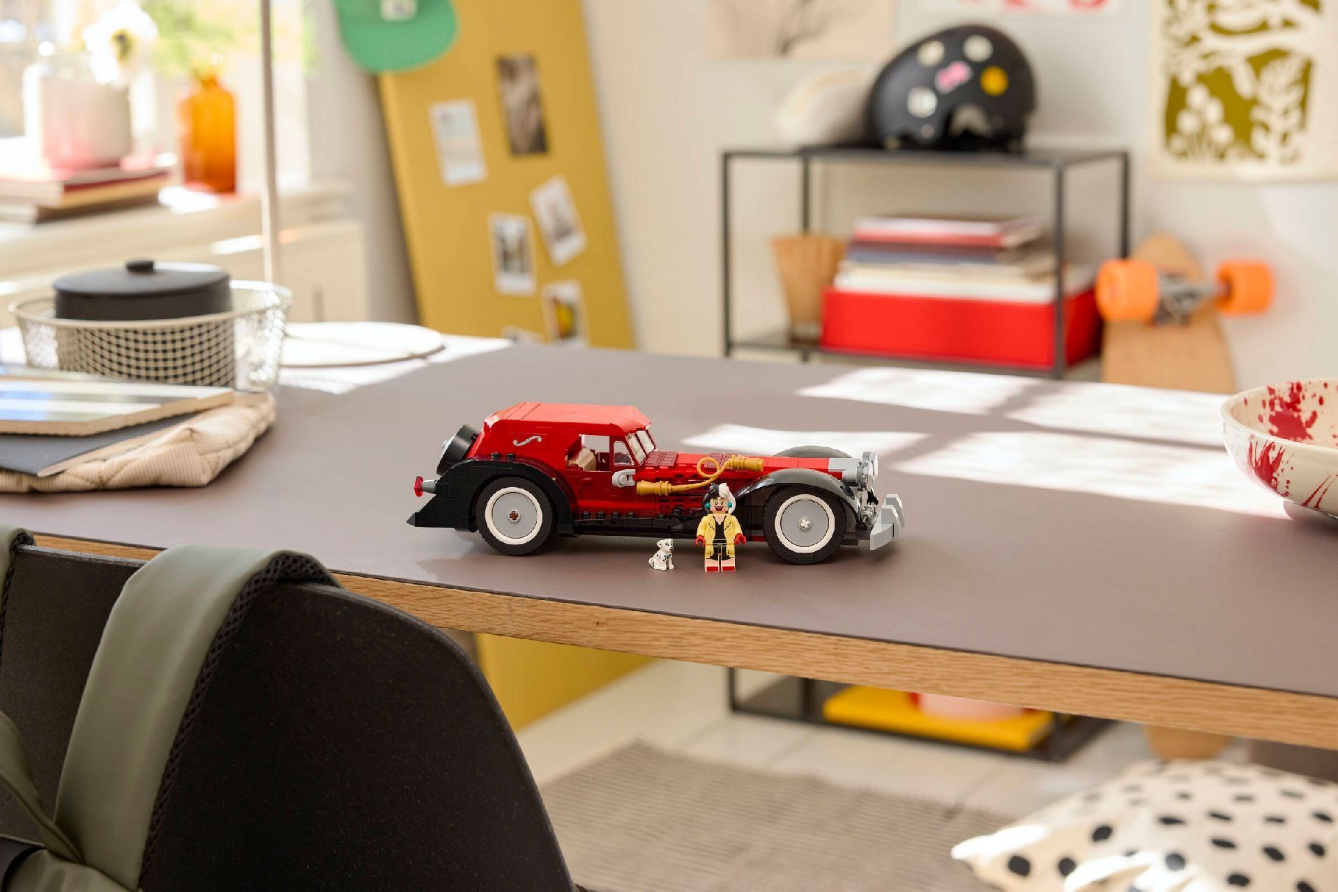 LEGO® Cruella De Vil's Car