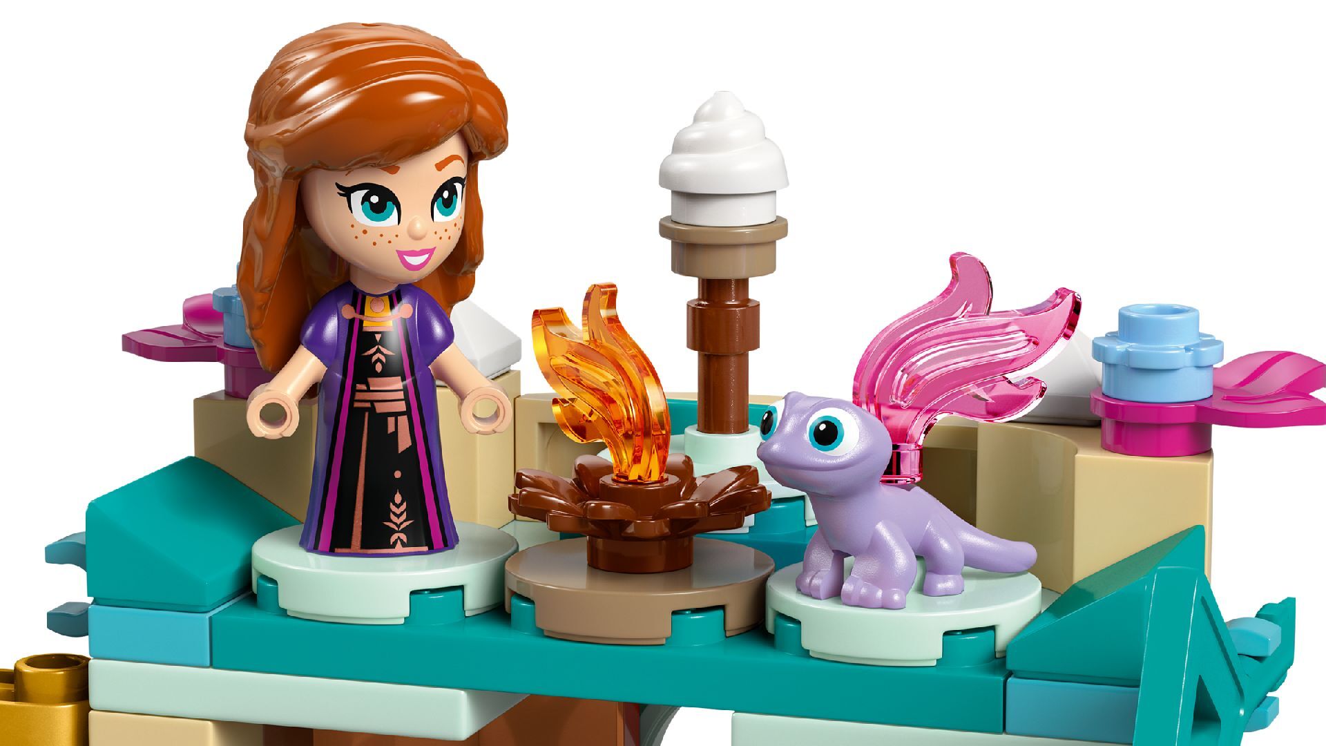 LEGO® Mini Arendelle Castle & Elsa's Ice Palace
