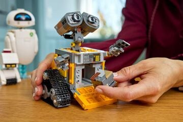 LEGO® WALL-E and EVE