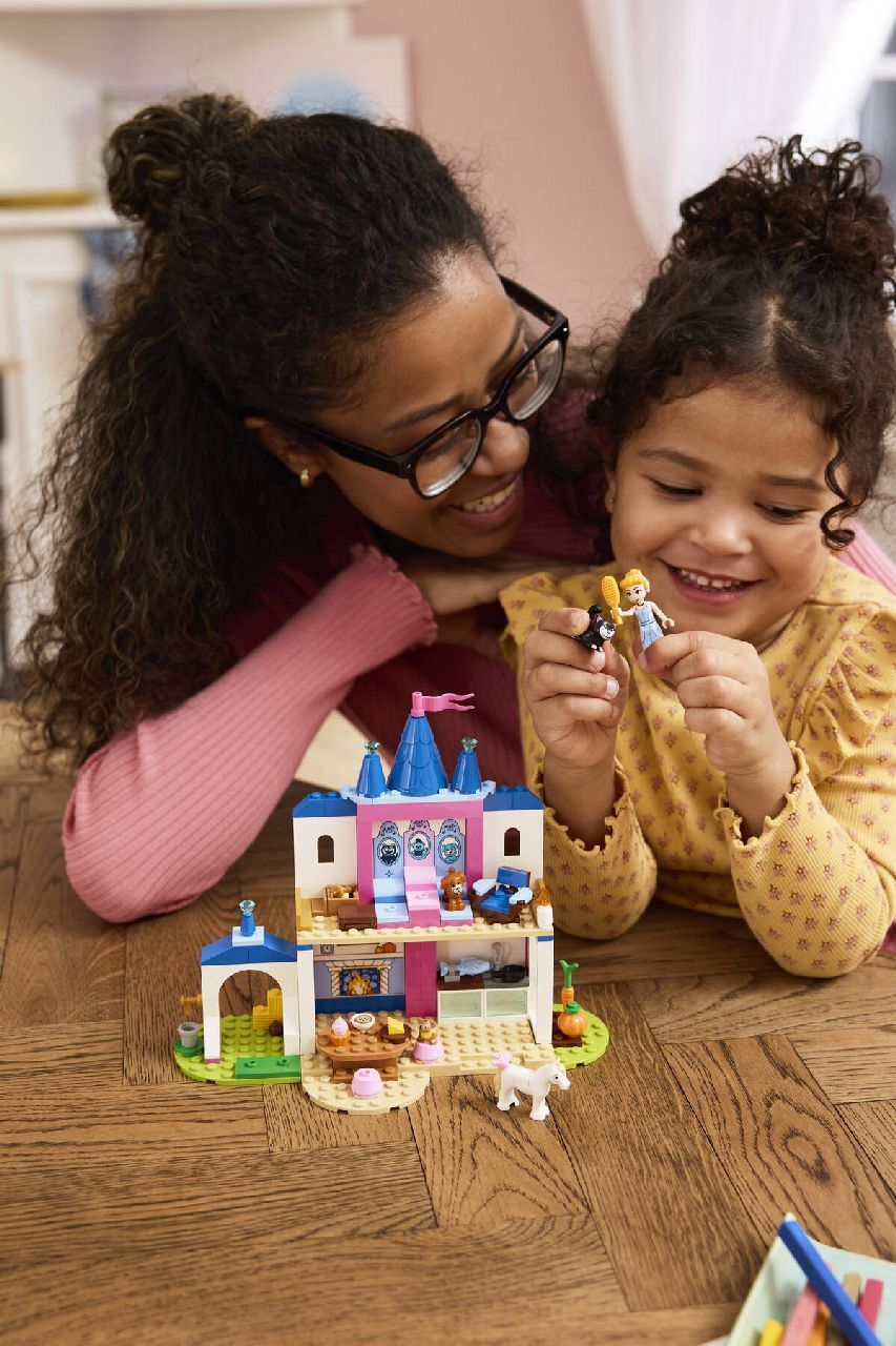 LEGO® Cinderella Animal Friends Castle