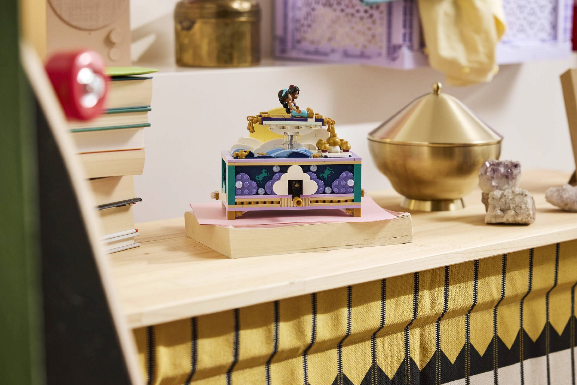 LEGO® Jasmine's Jewelry Box