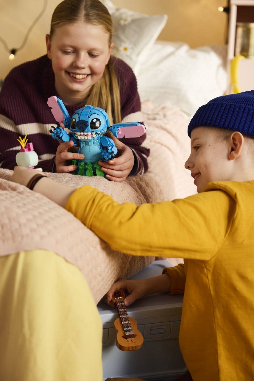 LEGO® Stitch & Scrump