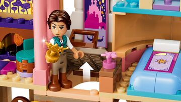 LEGO® Rapunzel's Castle