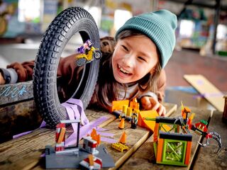 ليغو® سيتي مجموعة بناء منتزه المجازفات