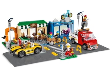LEGO® City Shopping Street