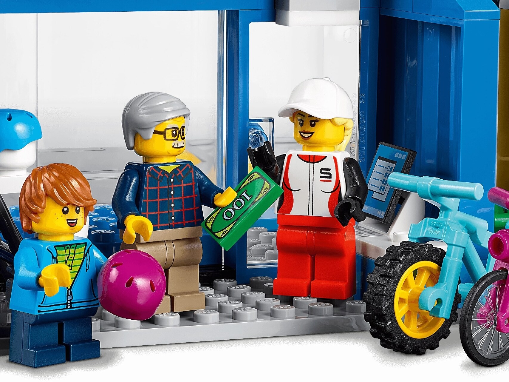 LEGO® City Shopping Street
