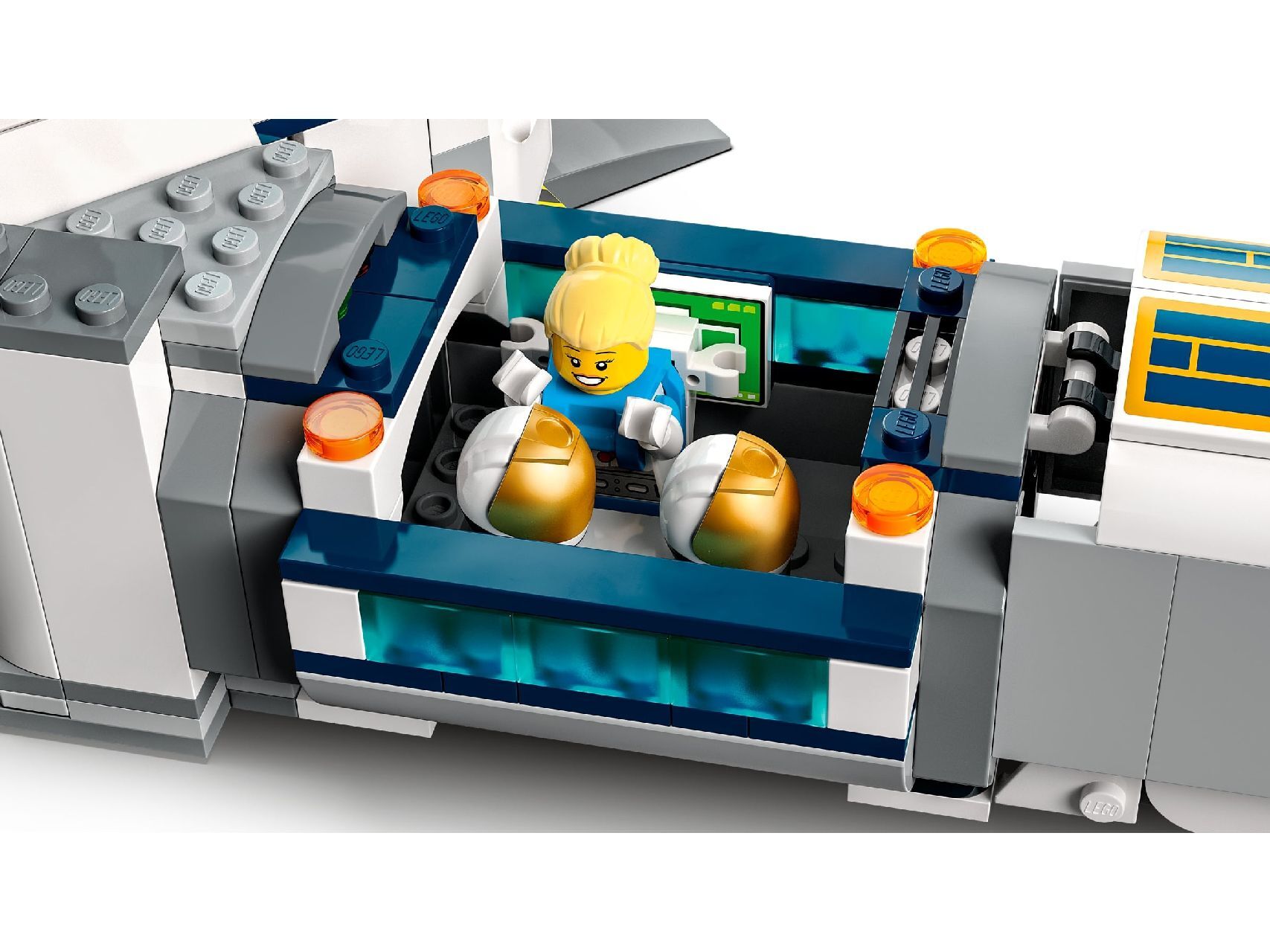 LEGO® Lunar Research Base