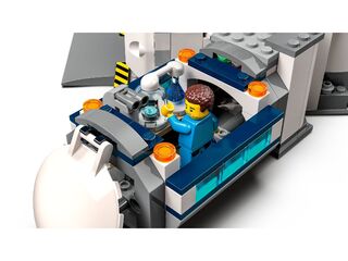 LEGO® Lunar Research Base