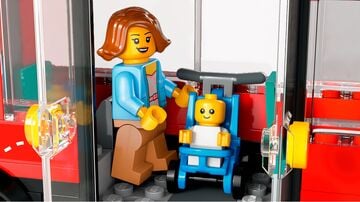 مجموعة بناء حافلة حمراء بطابقين لمشاهدة المعالم السياحية من LEGO®