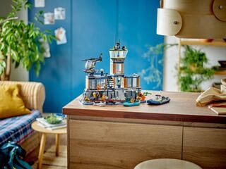 جزيرة سجن الشرطة من ليغو®