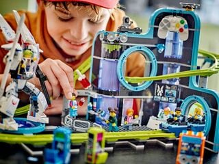 مجموعة بناء عالم الروبوتات بنمط منتزه أفعوانية من LEGO®