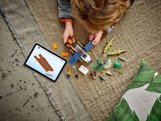 مجموعة بناء طائرة مائية لمستكشف الغابة من LEGO®