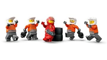 محطة خدمة F1® والطاقم مع سيارة Ferrari من LEGO®