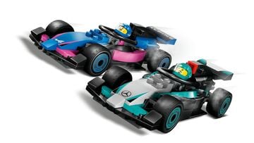 مرآب F1® وسيارات Mercedes-AMG وAlpine من LEGO®