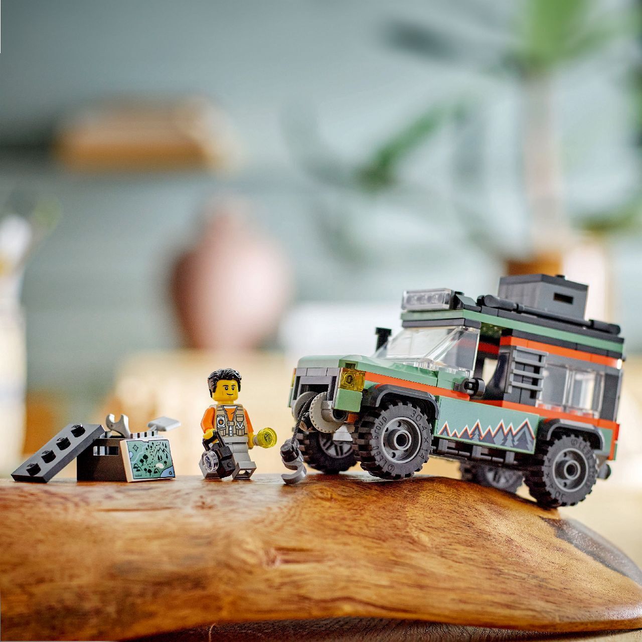 LEGO® Off-Road 4x4 Mountain Truck