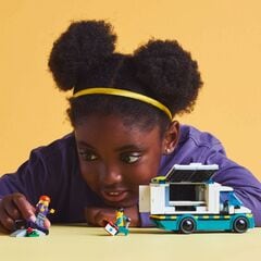 سيارة إسعاف الطوارئ من LEGO®