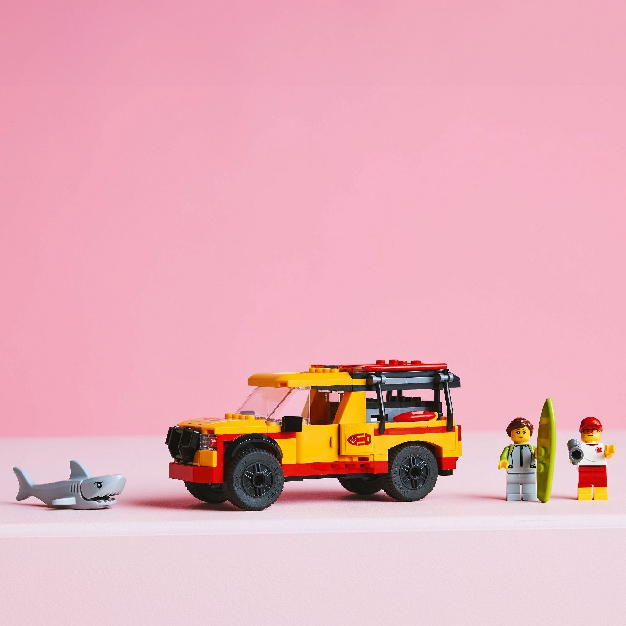 LEGO® Lifeguard Beach Rescue Truck