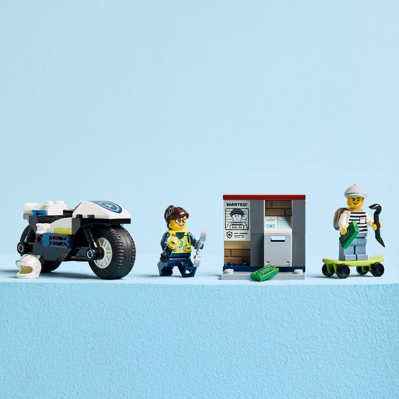 LEGO® Police Motorcycle Chase