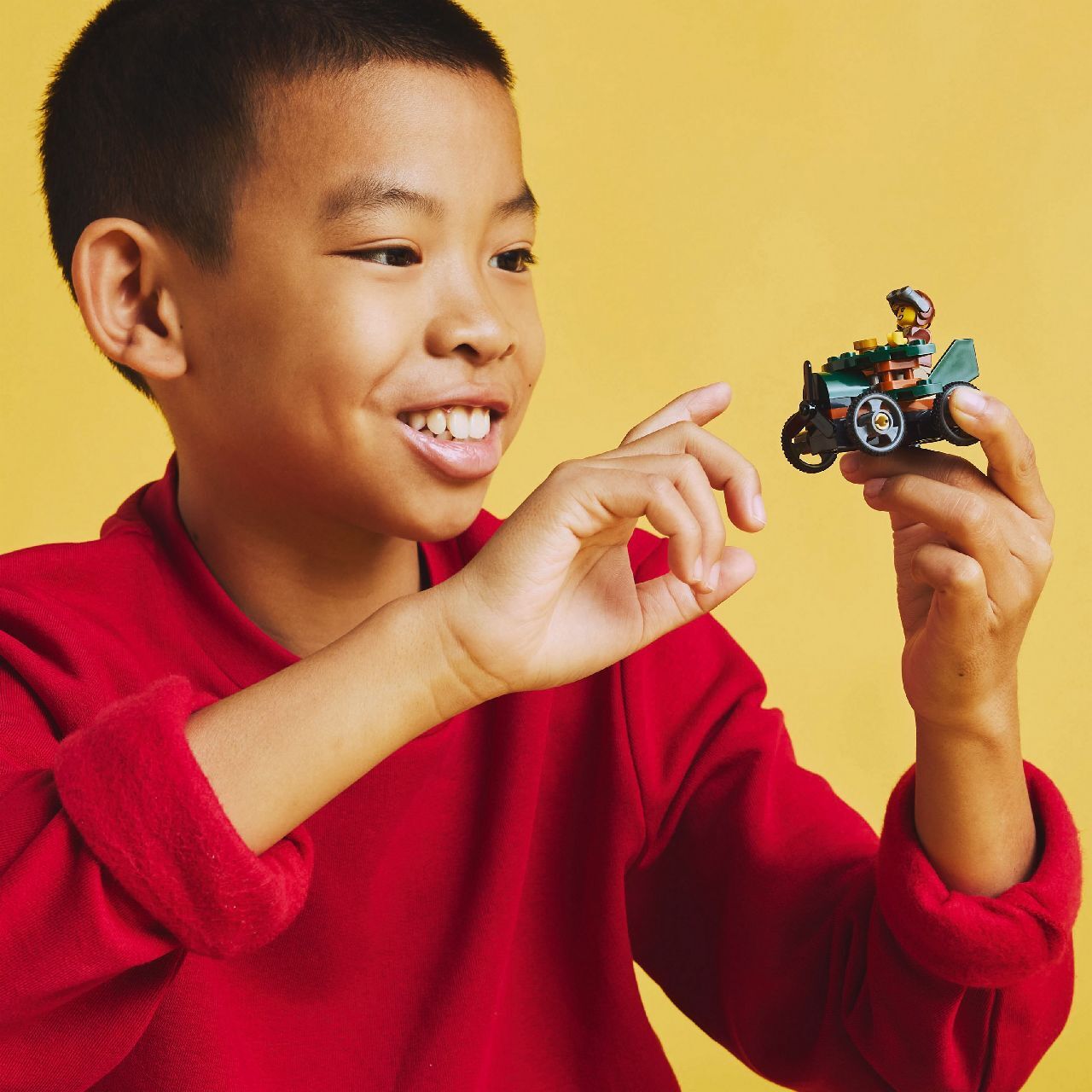 LEGO® Airplane vs. Hospital Bed Race Car Pack