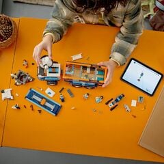 LEGO® Arctic Explorer Science Lab Truck