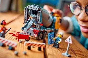 LEGO® Cement Mixer