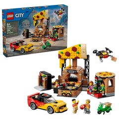 LEGO® Pizza Delivery Experience with Vehicles
