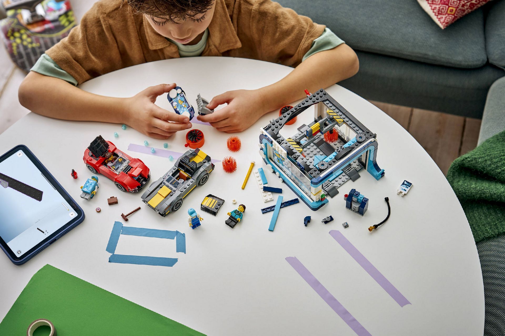 LEGO® Drive-Through Car Wash