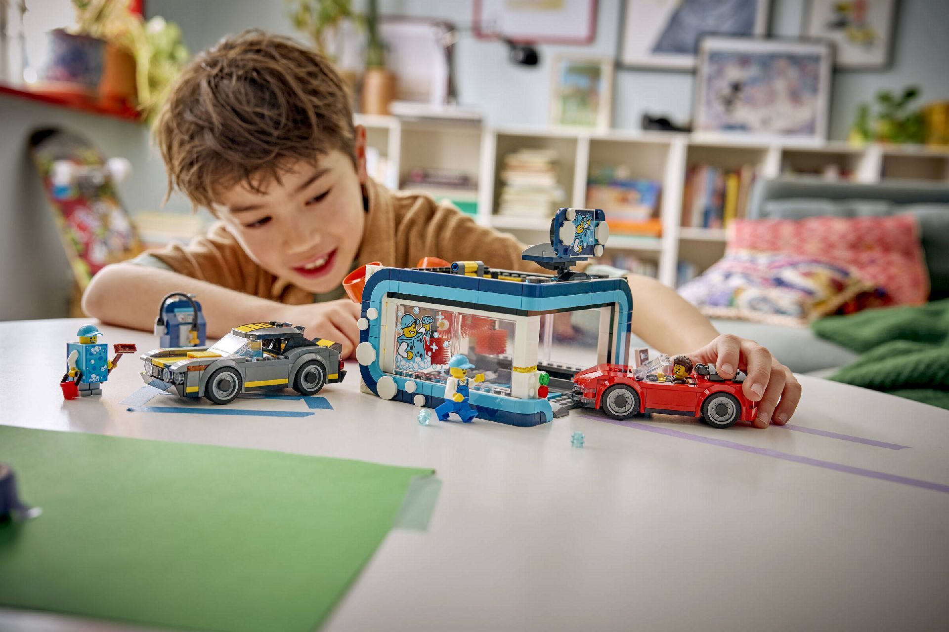 LEGO® Drive-Through Car Wash