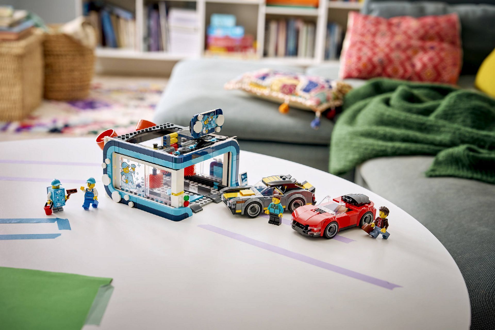 LEGO® Drive-Through Car Wash