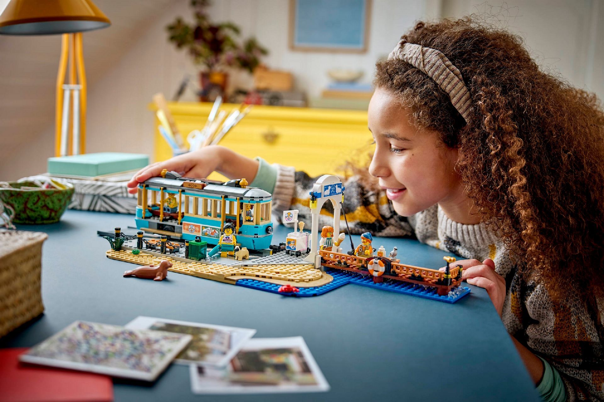 LEGO® Classic Beach Streetcar