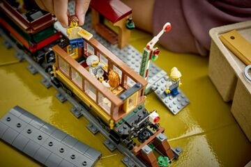 LEGO® Vintage Steam Train