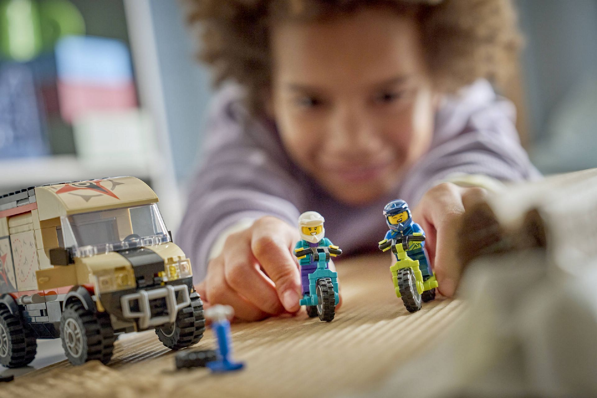 LEGO® Mountain Bike Adventure Van