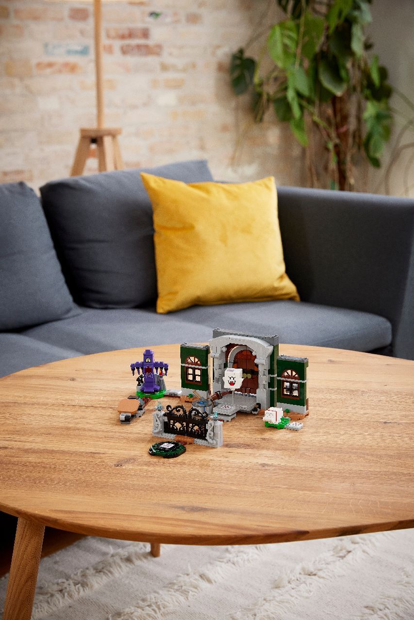 LEGO® Luigi’s Mansion™ Entryway Expansion Set