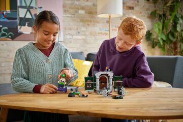 LEGO® Luigi’s Mansion™ Entryway Expansion Set